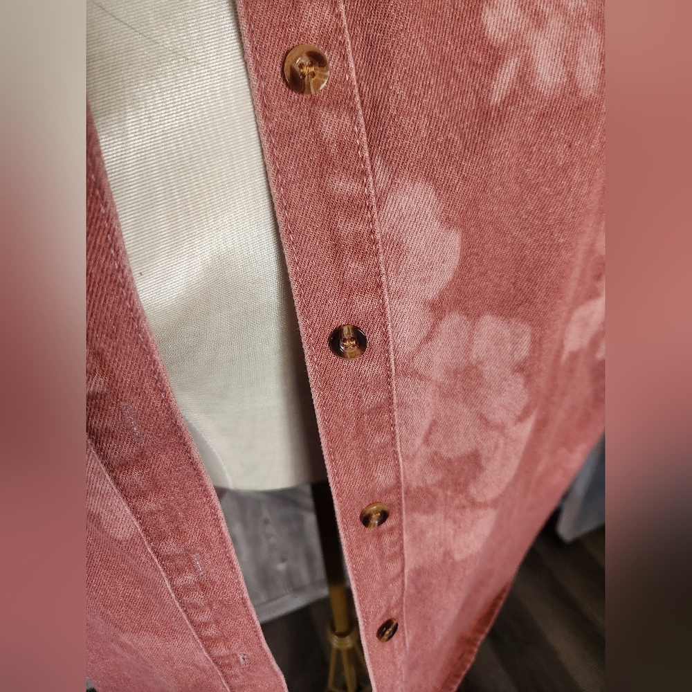 Rustic Rose Washed Denim  Button-Up Shirt/Shacket - Picture 4 of 8